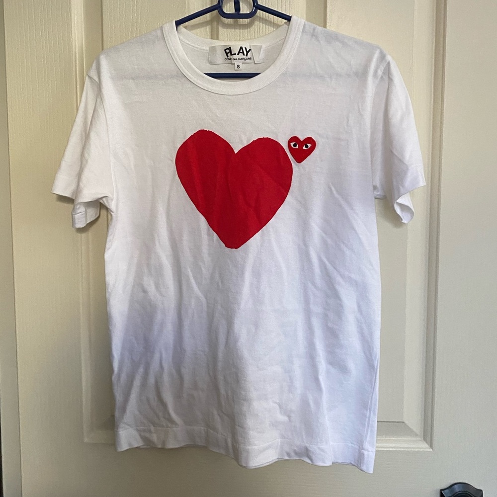 comme de garçons red heart shirt